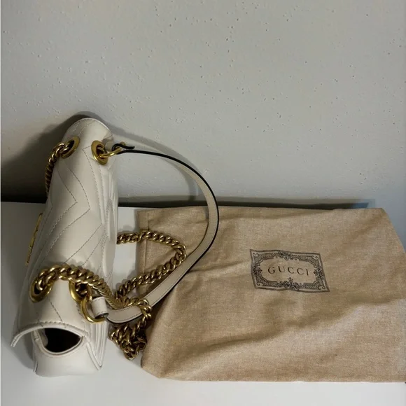 Gucci Marmont Matelassé Leather Shoulder Bag - Picture 4 of 5